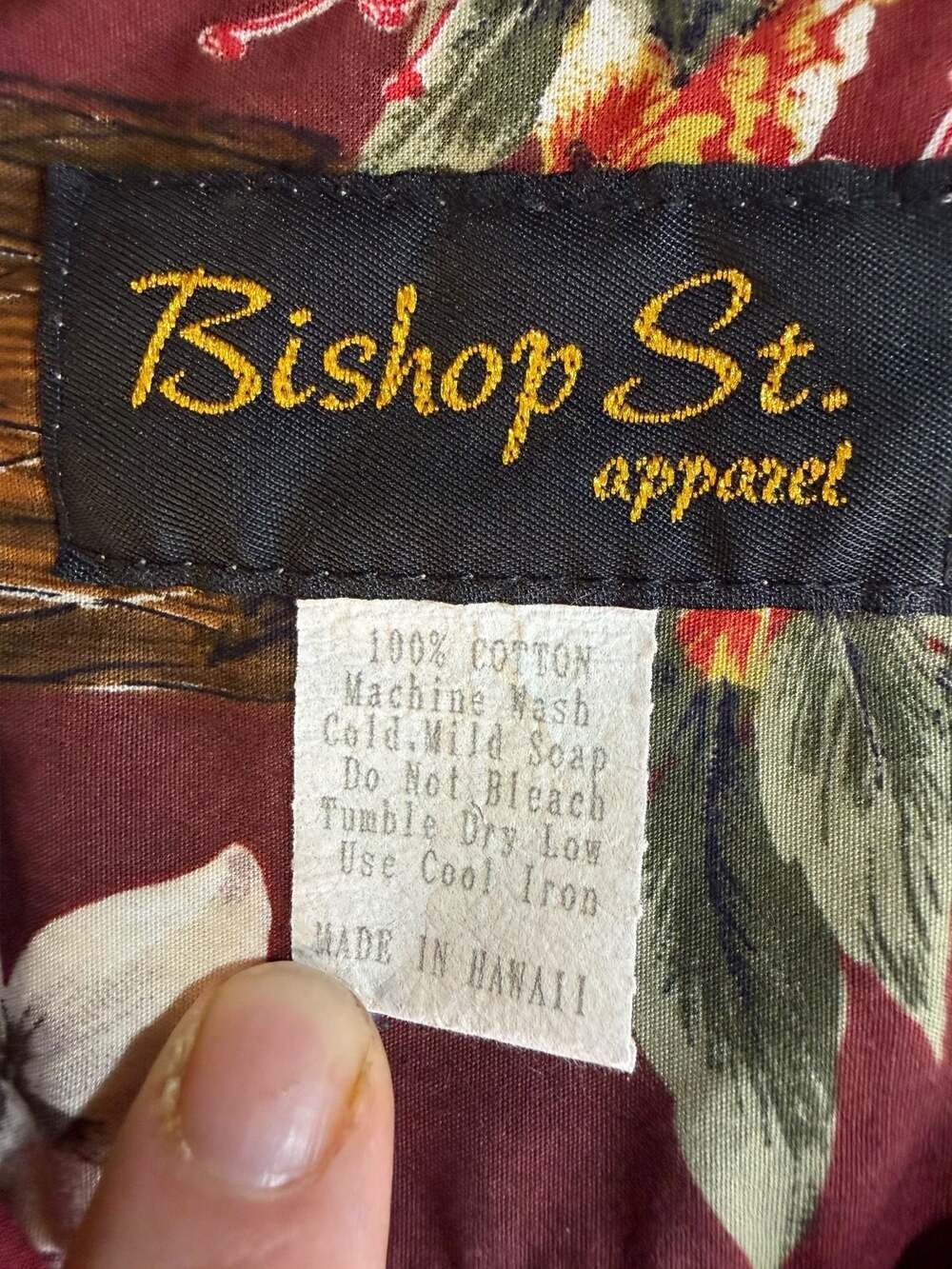 Vintage Bishop St. Apparel Men's XL Hawaiian Shirt Ukulele Floral Print Red - Picture 3 of 8